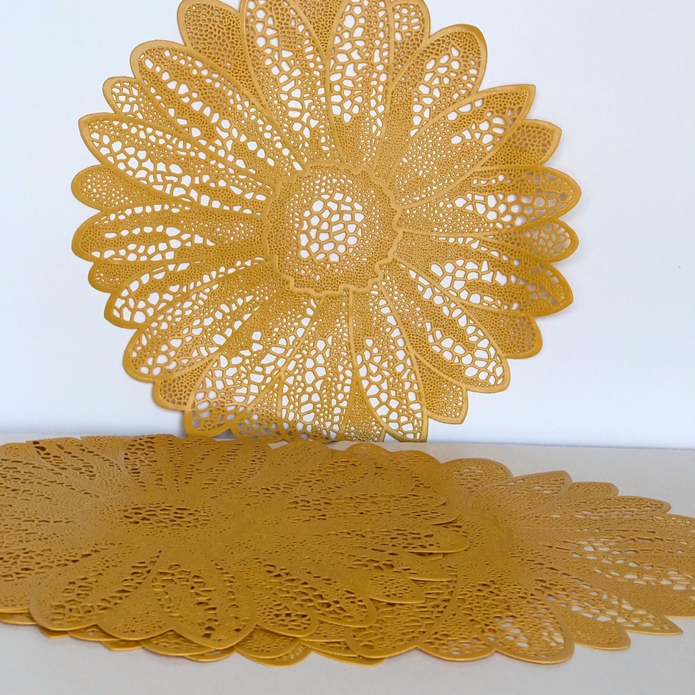 Set of 6 Sunflower Yellow Vinyl Cut Out Placemats Whimsical w Crochet Doily Look